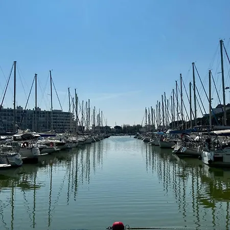 Le Port Carnon, Parenthese Marine